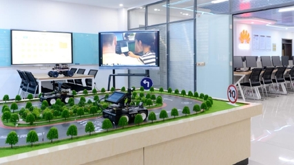 å±±æ±è·æ¥­å­¸é¢äººå·¥æºè½æè¡æç¨å°æ¥­ è§£è®åæ²¿æç¨èæè¡å¨è©¢æ¹å