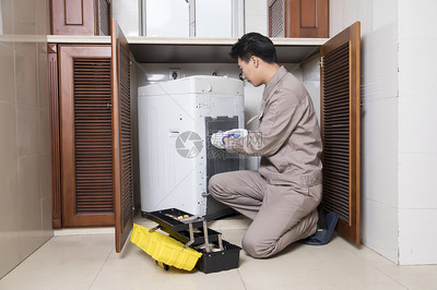 å®è­·(hÃ¹)å®¶åº­æ½å å·¥äººå®¶é»ç¶­ä¿®ä¸­çæ´è¡£æ©(jÄ«)å°æ¥­(yÃ¨)ç¶­è­·(hÃ¹)