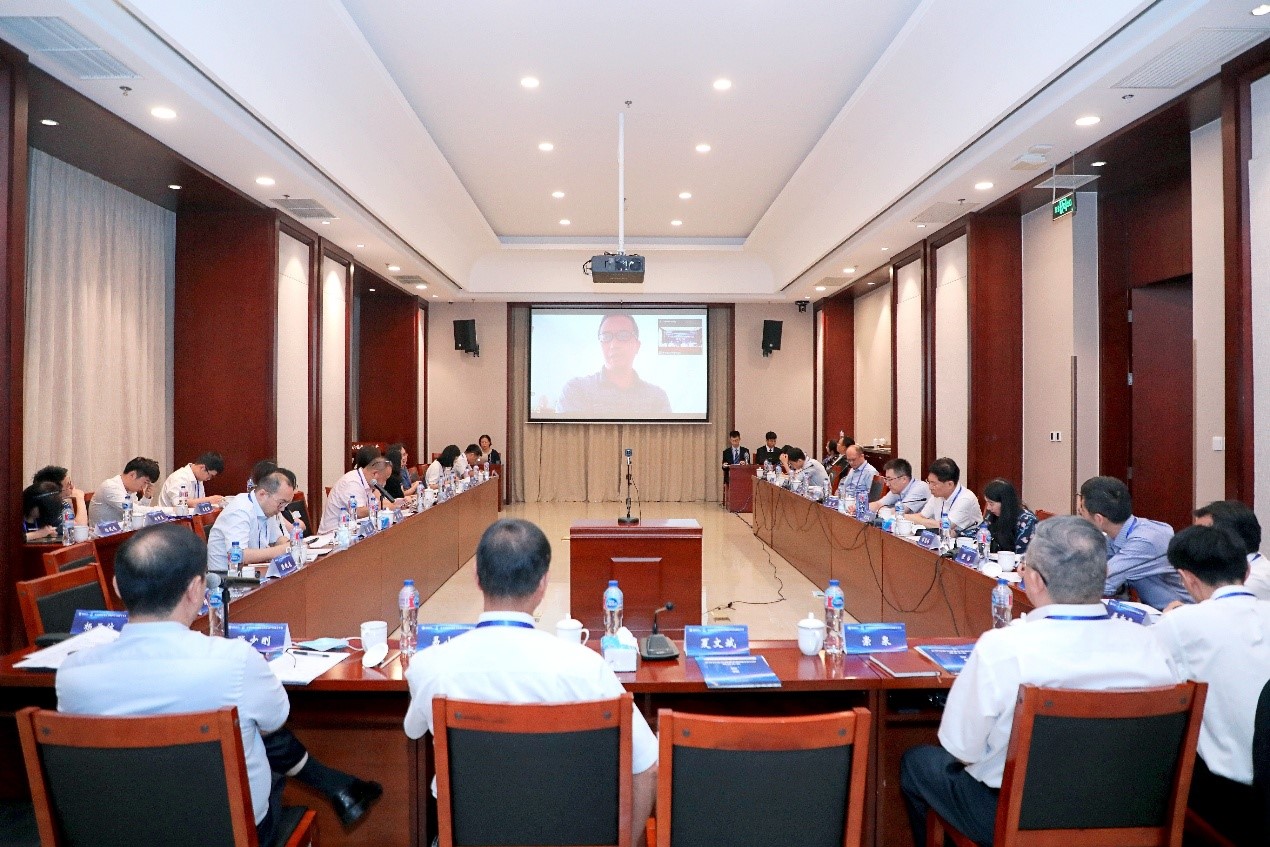 å¨çç¶è²¿æ²»çç ç©¶ç¶²çµ¡æç«å¤§æé å©å¬éï¼å±è¬å¨çç¶æ¿åä½æ°ç¯ç« 