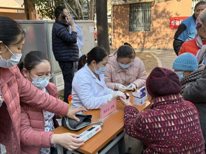 æ­å·è¥¿æºªè¡é âé¶è·é¢âä¾¿æ°å¥åº·æåè´å¾å±æ°é»è´