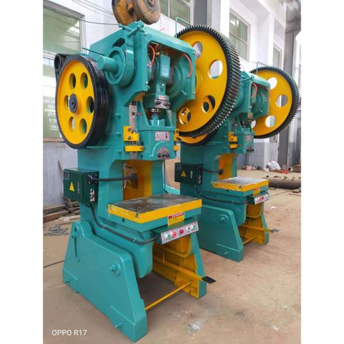 ä¾æJB23ç³»å40å¸æ®éæ²åº æé½é½è¼ªå³åéå¼å¯å¾å£åæ©å¨æ²å­æç¨ä¸­çåªå¢