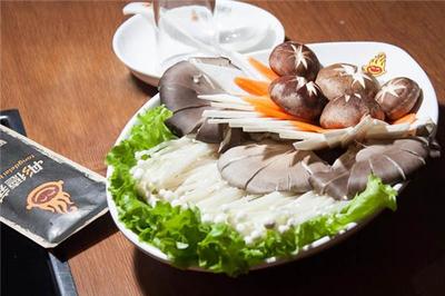 彤德è2020å¹´é¤é£²æåè¨(jì)å ææå
±è´ï¼å
±åµ(chuà ng)è¼ç
