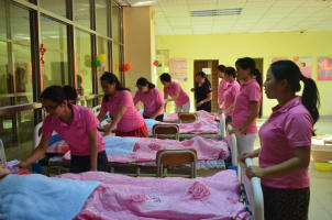 å°æ¥­é«ç´å¬ä¹³å¸« çºæ¨éåæ·±å³ç§å­¸æ¯ä¹³åé¤ä¹æ