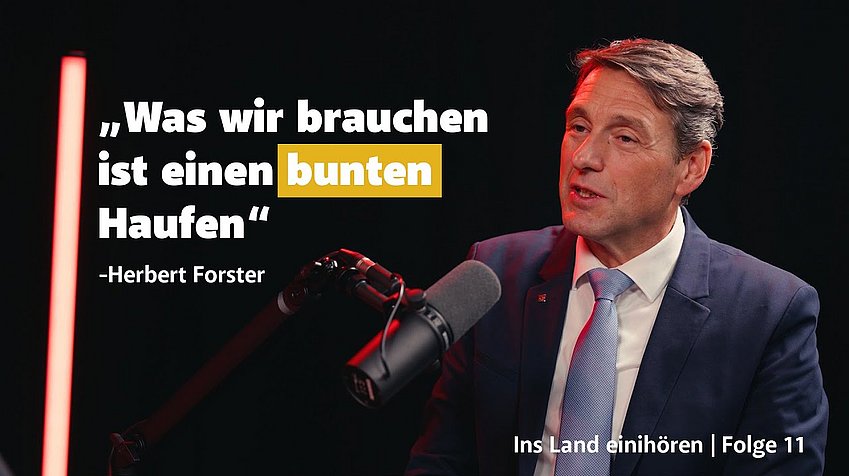 Land Tirol/Järvinen Landesamtsdirektor Herbert Forster | ins Land einihören | Folge 11