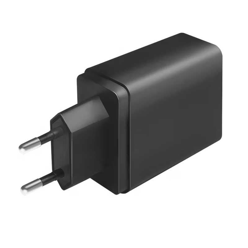 4-Port USB Hurtiglader, 1x USB-C, 3x USB-A, 27 W, Svart
