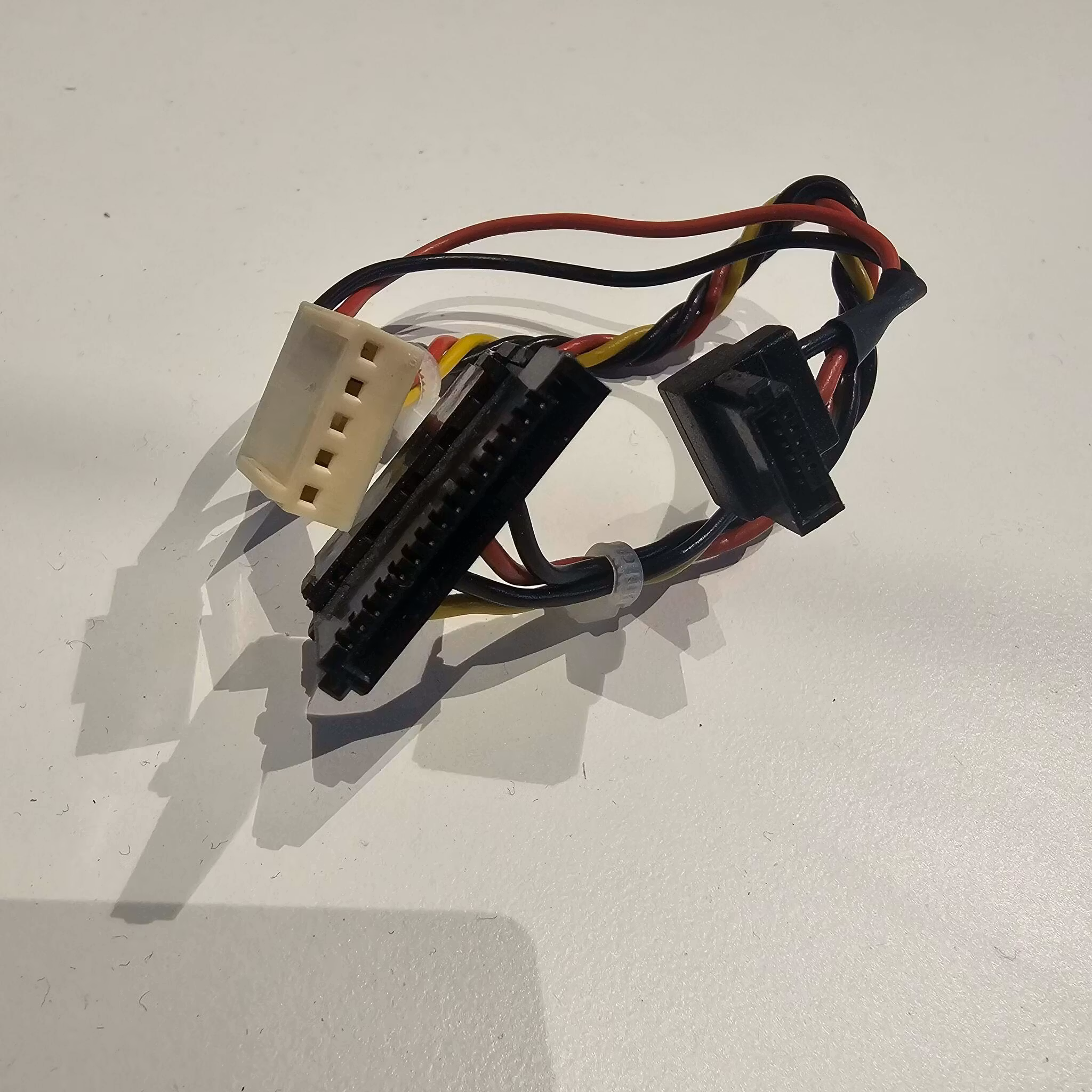 Asus 5pin connector to DVD and drive SATA