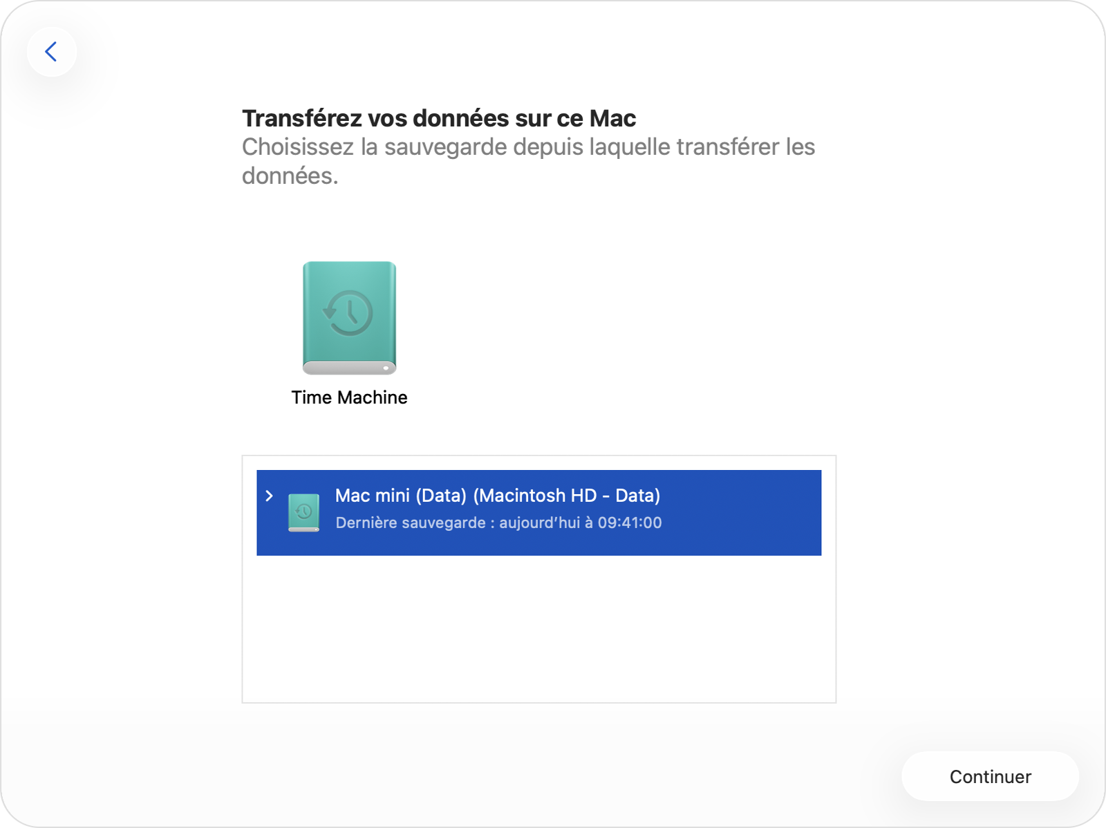 Assistant migration affichant les sauvegardes d’un Mac sur le disque Time Machine sélectionné.