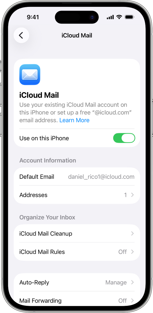 Écran Mail dans les réglages iCloud. L’option Utiliser sur cet iPhone est activée.