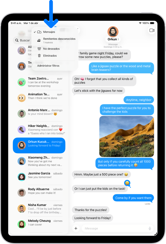 Una lista de conversaciones en la app Mensajes. Se muestran todos los mensajes porque no se seleccionó ningún filtro en el menú Filtro.