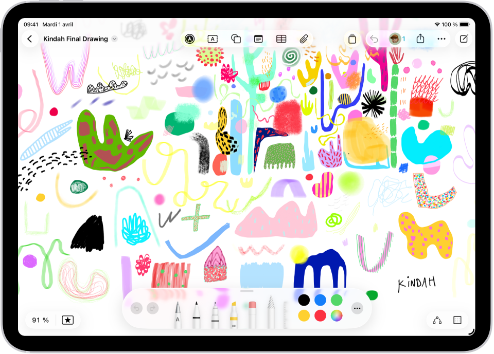 Un iPad avec un tableau Freeform qui inclut du texte manuscrit et des dessins.
