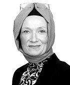 Elmiye Kolukisa_edited.jpg