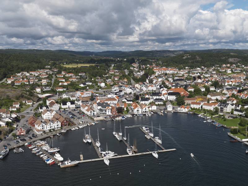 Oversiktsbilde Lillesand havn